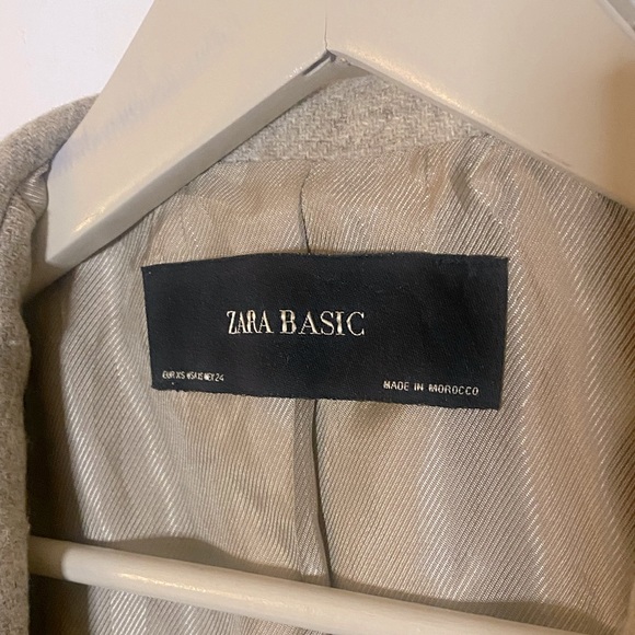 Beige jacket (SOLD) - Picture 4 of 5